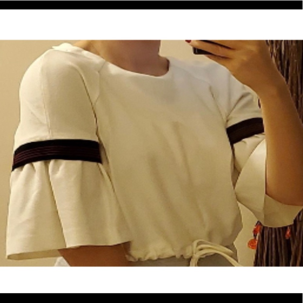 Zara Trafaluc collection crop top with shoe strings to make it tighter - Picture 2 of 13